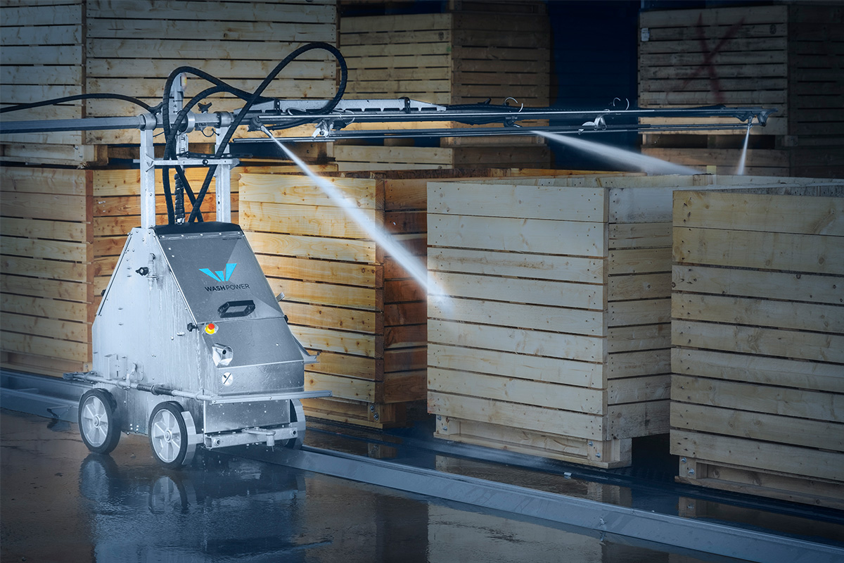 Robot de lavage ProCleaner C100 en action